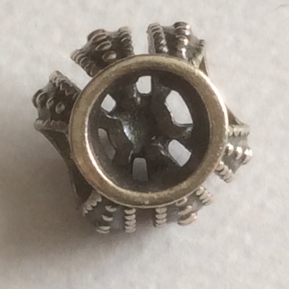 Pandora crown charm - Picture 4 of 6